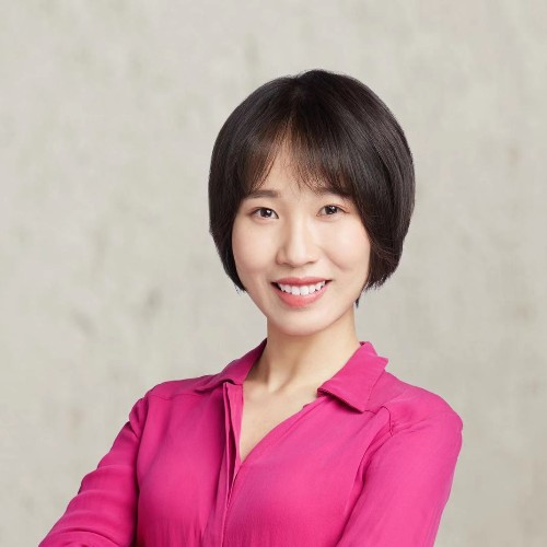Elaine Pan