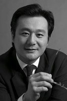 Michael Chen